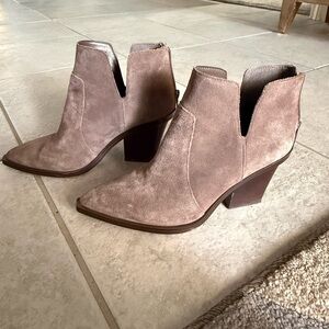 Vince Camuto Taupe Suede Ankle Boots Size 8